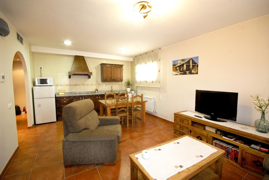 Apartamentos De Turismo Rural Las Eras Castelserás Eksteriør bilde
